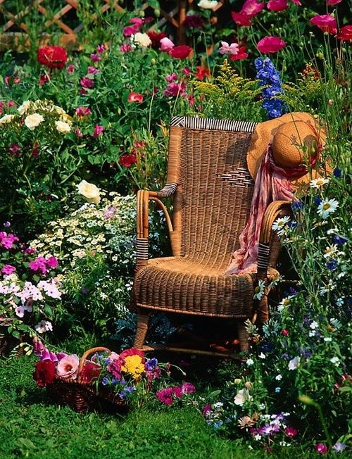 Wicker Chair Spring Time | Beautiful gardens, Garden chairs, Dream .