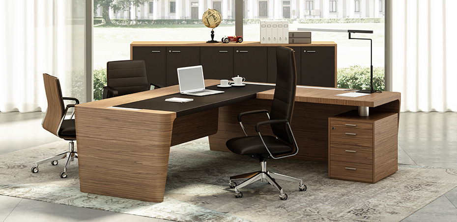 La Mercanti Italian executive office furniture in Flori