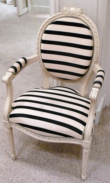 Just love this simple striped chair. Classic. | Striped furniture .