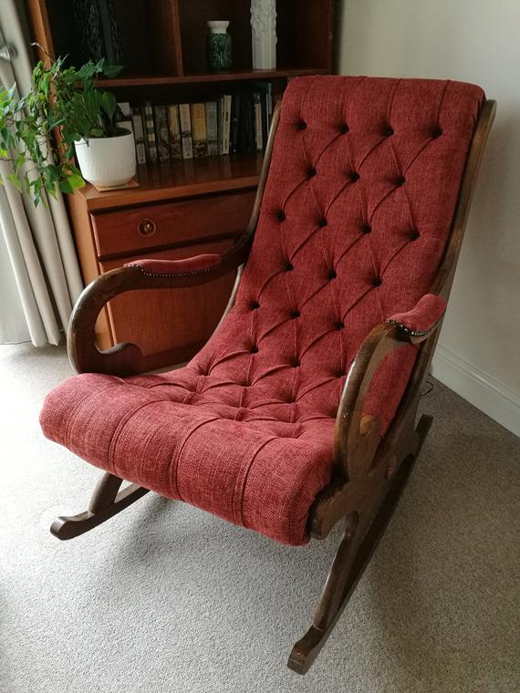 Restored re-upholstered vintage antique rocking chair | Et