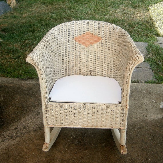 Child's Vintage White Wicker Rocking Chair From the | Et