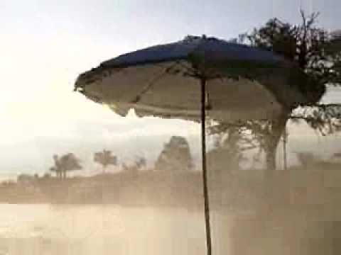 Fiberbuilt Beach Umbrella & Patio Umbrellas - Wind-Resistant - YouTu