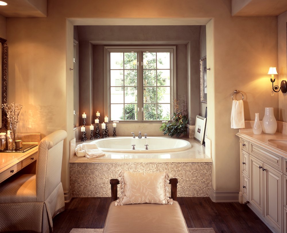 Complete French country house bathroom