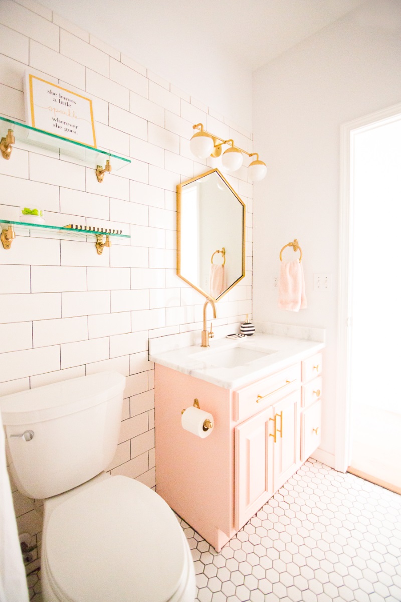 Seductive pink bathroom