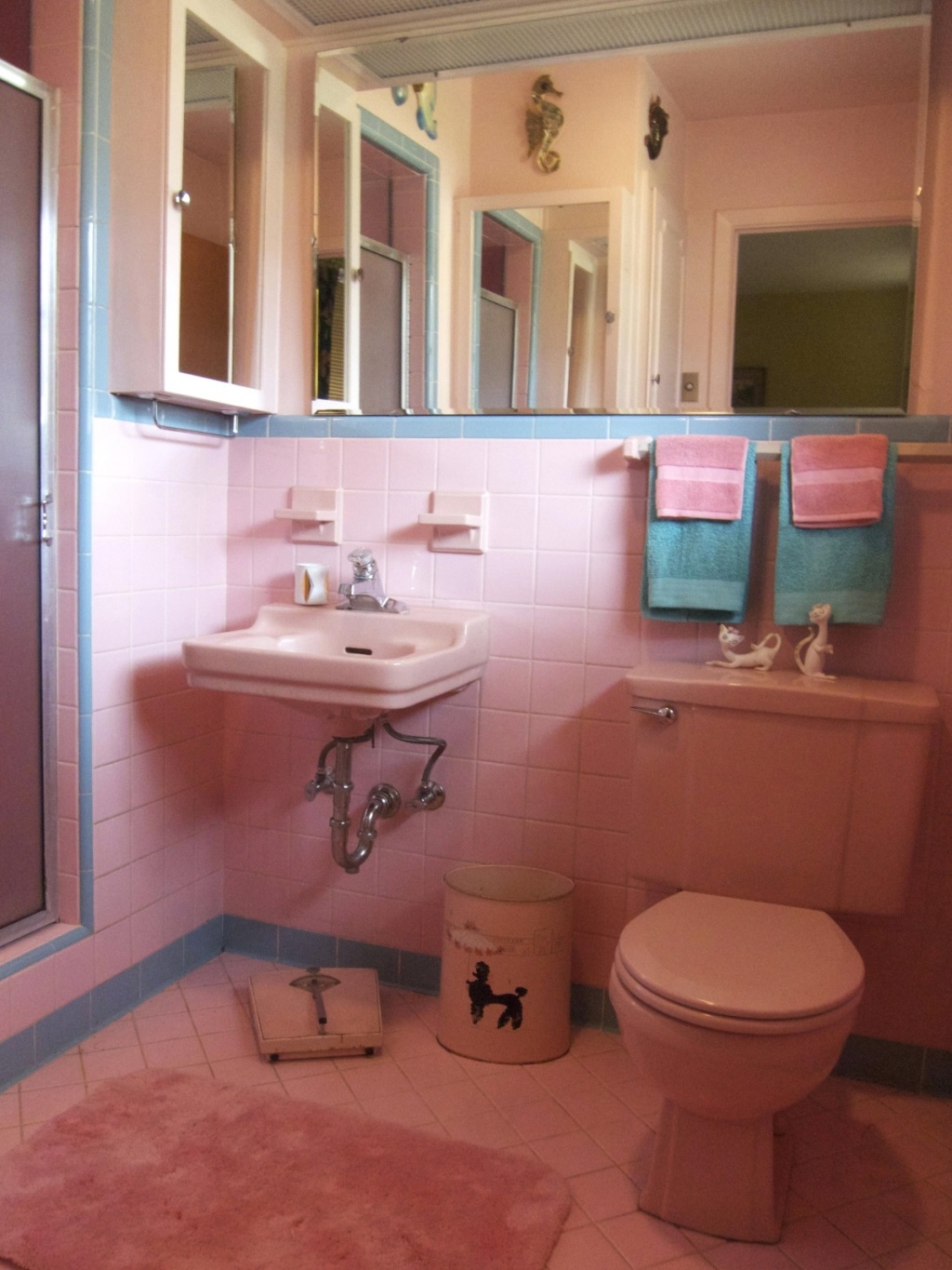 Sweet pink bathroom