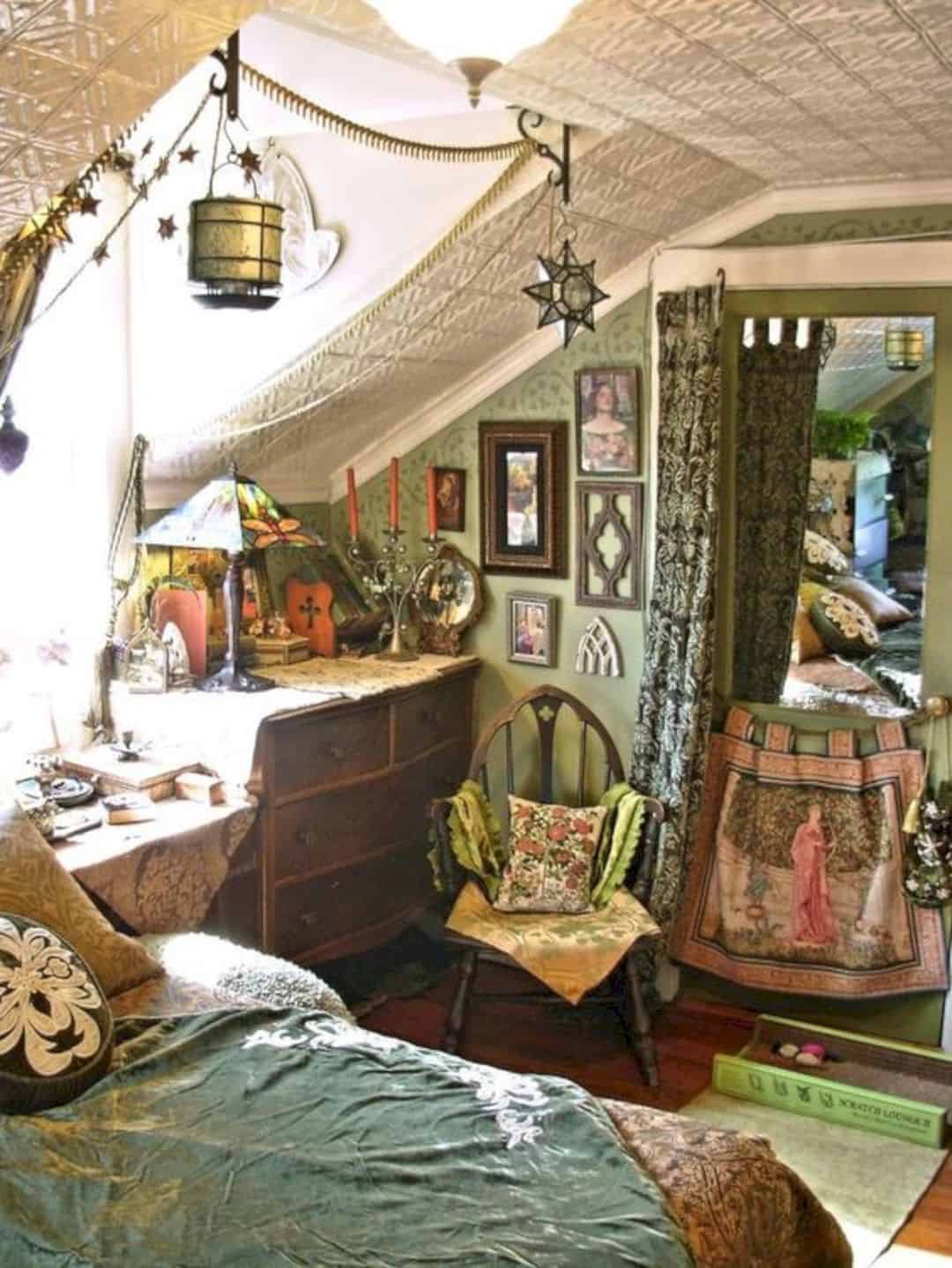 Charming hippie bedroom