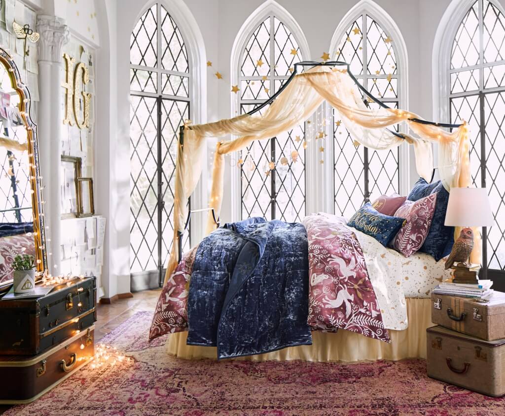 Colorful Harry Potter bedroom