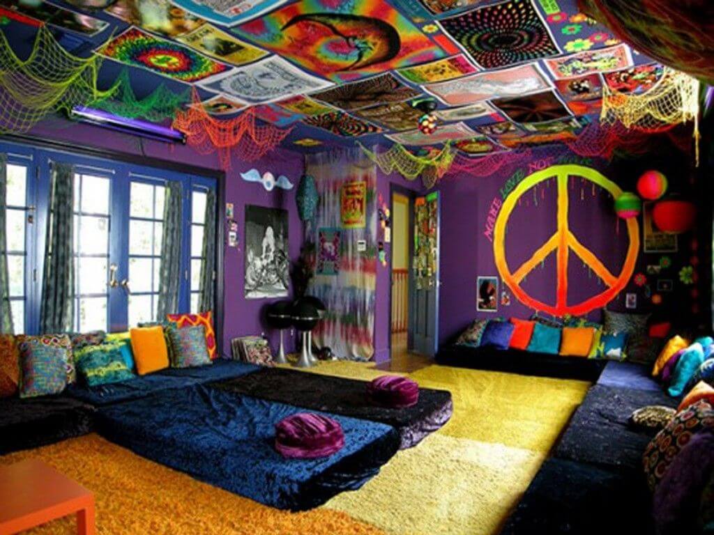 Fantastic hippie bedroom