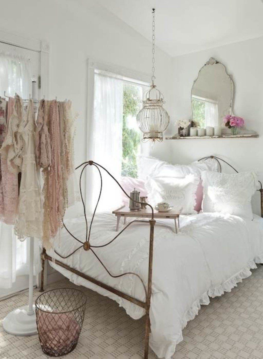 Cool shabby chic bedroom
