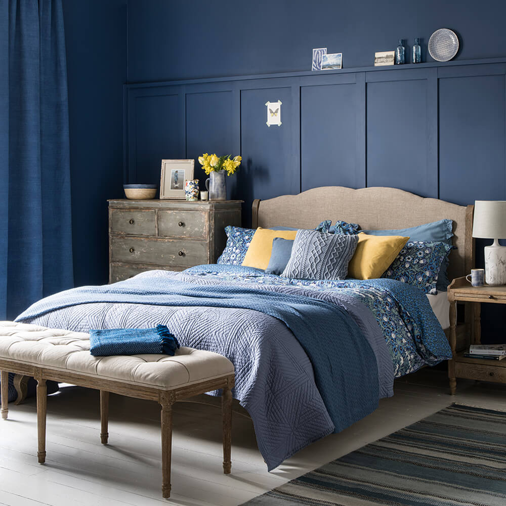 Graceful blue bedroom