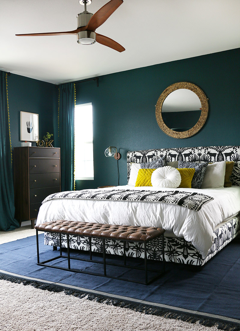 Elegant blue-green bedroom