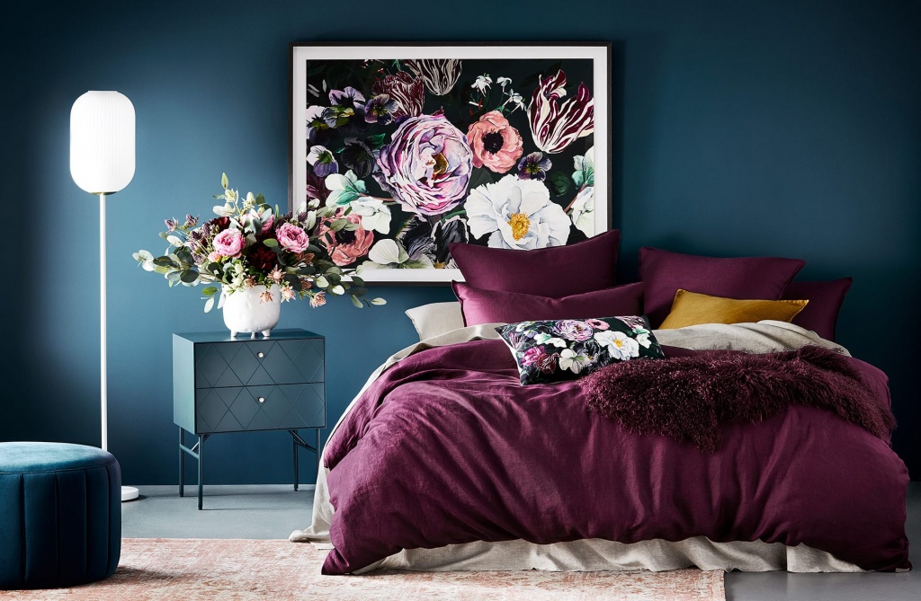 Flowery dark bedroom