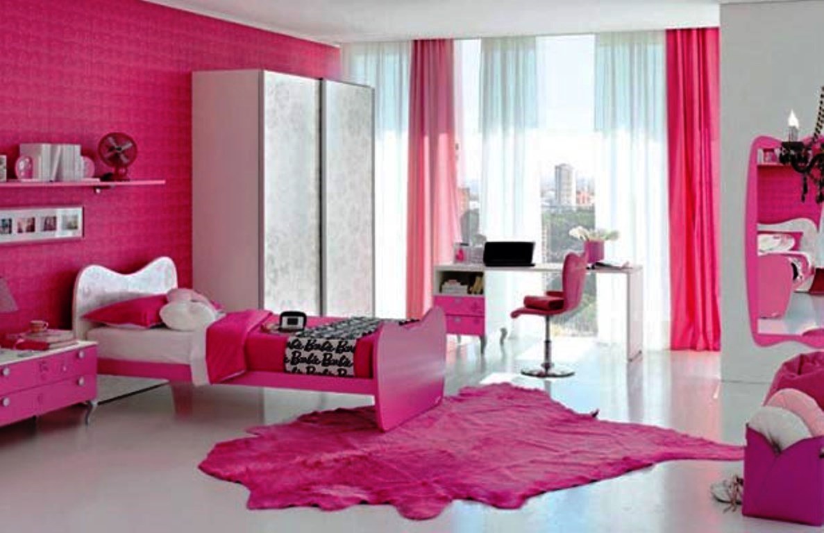 Amazing pink bedroom