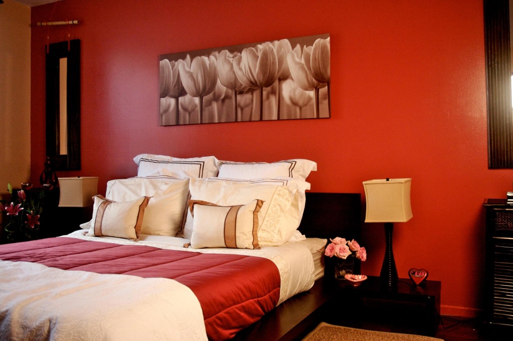 Elegant red bedroom