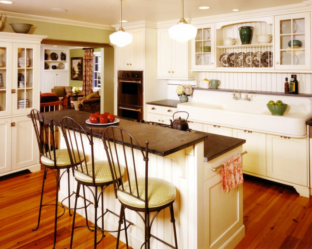 Country, cool kitchen island 