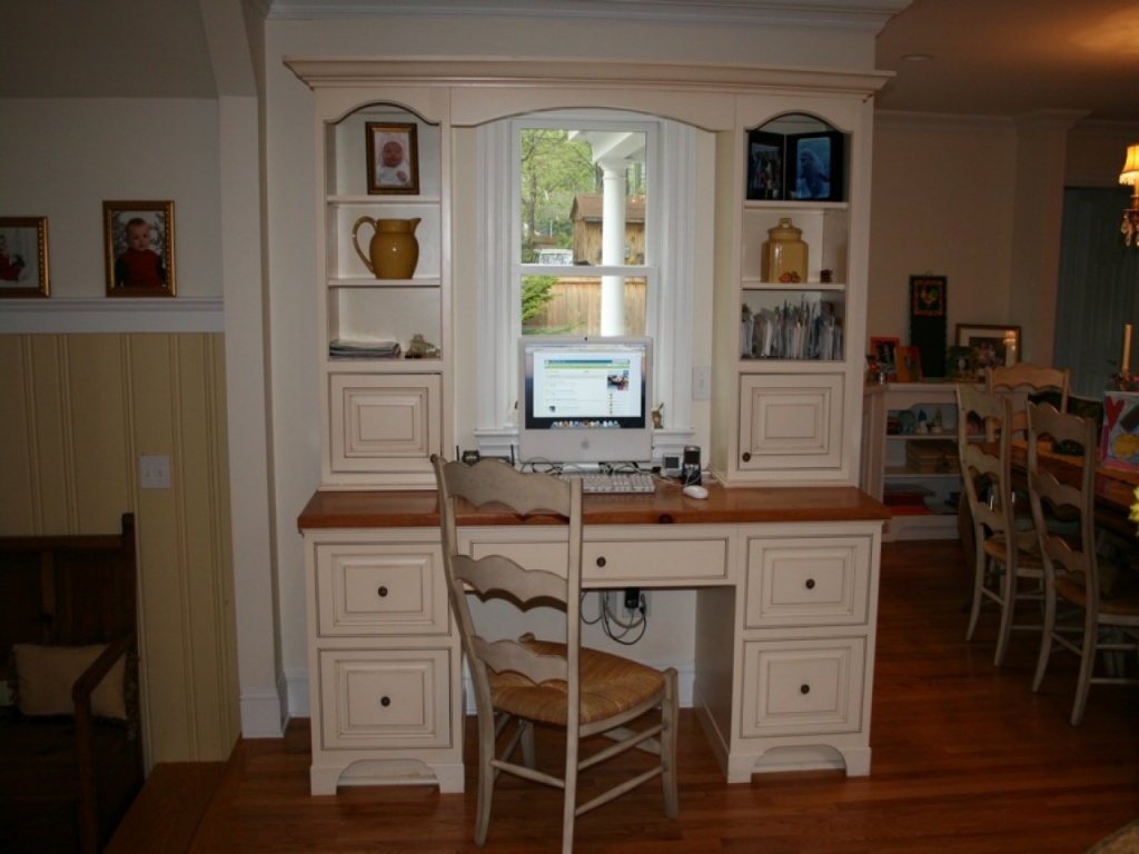 Complete kitchen table