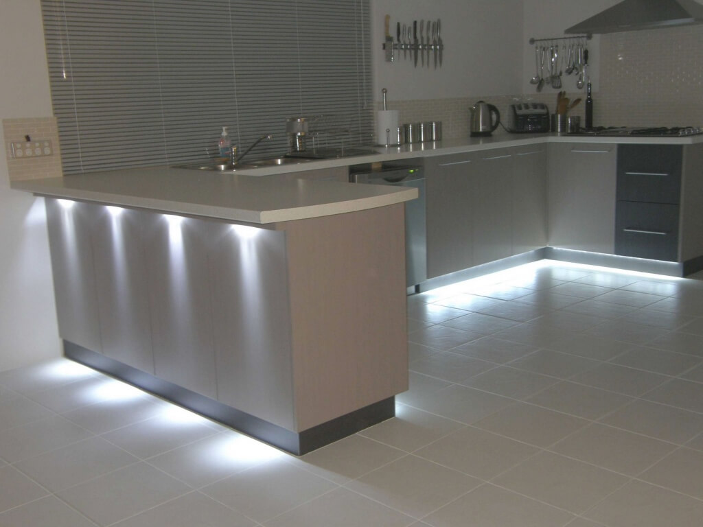 Amazing LED lighting in the kitchen