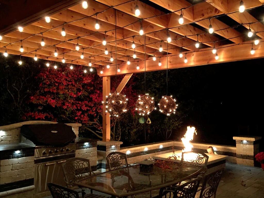 Outdoor kitchen in party lighting style lighting