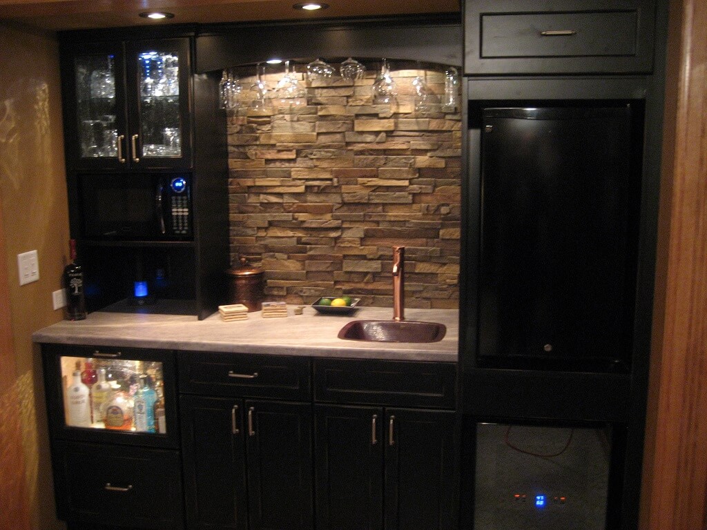 Complete black kitchen cabinet