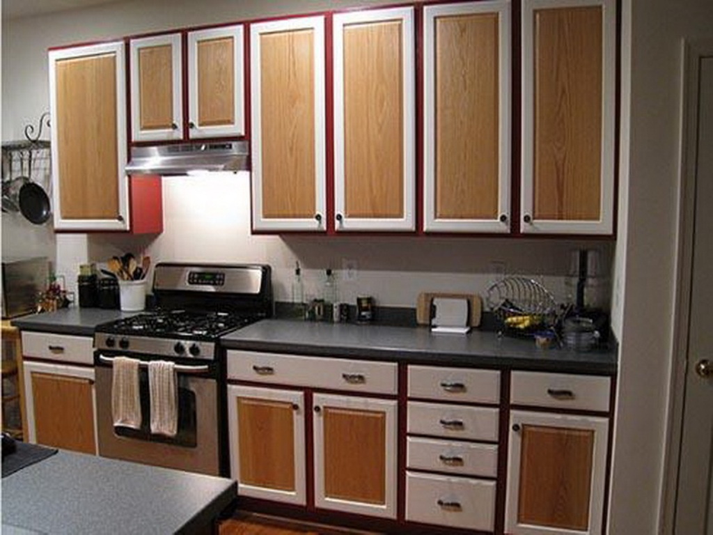 Great two-tone kitchen cabinet