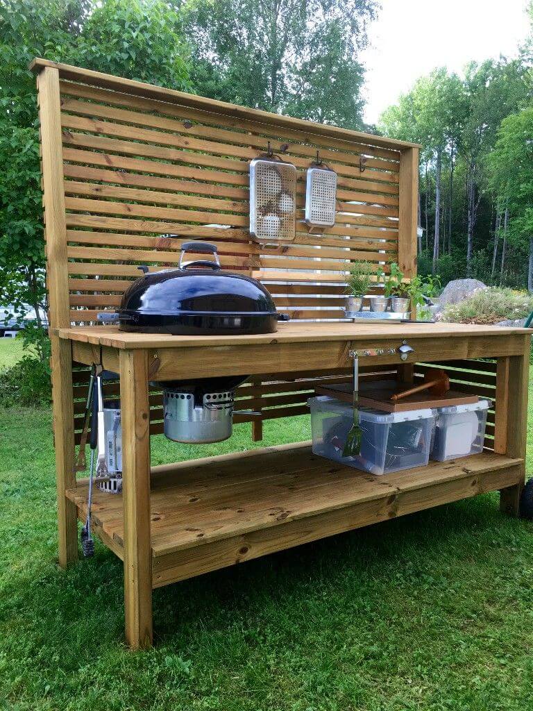 Single worktop for the outdoor kitchen