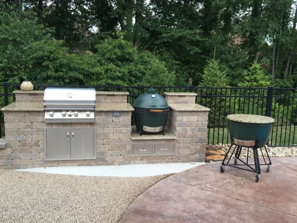 Simple modern outdoor kitchen