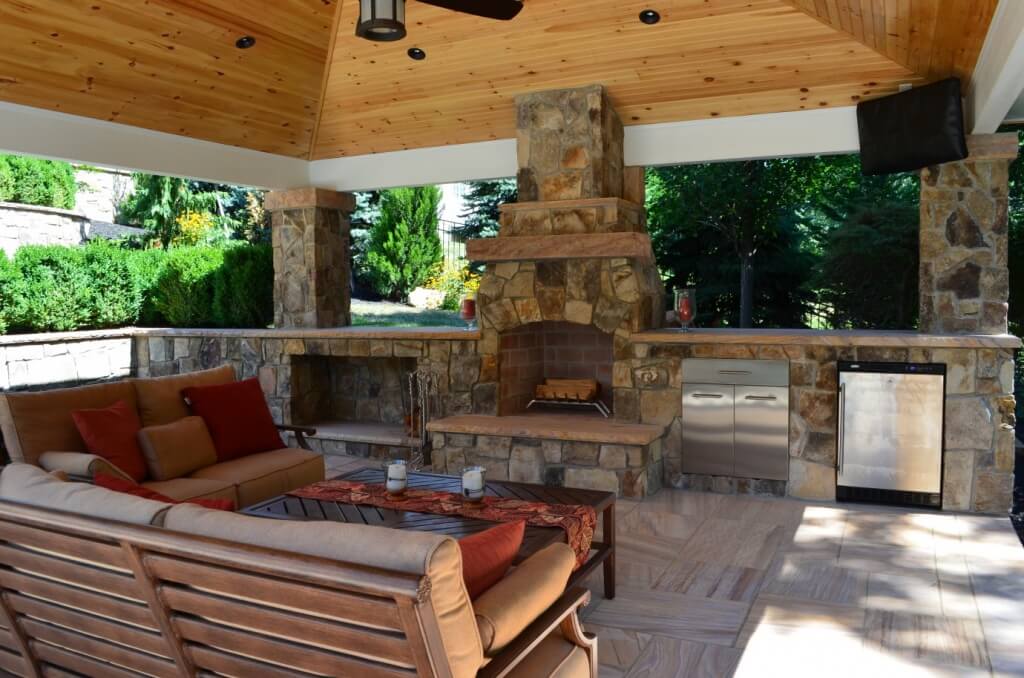 Outside kitchen with old fireplace
