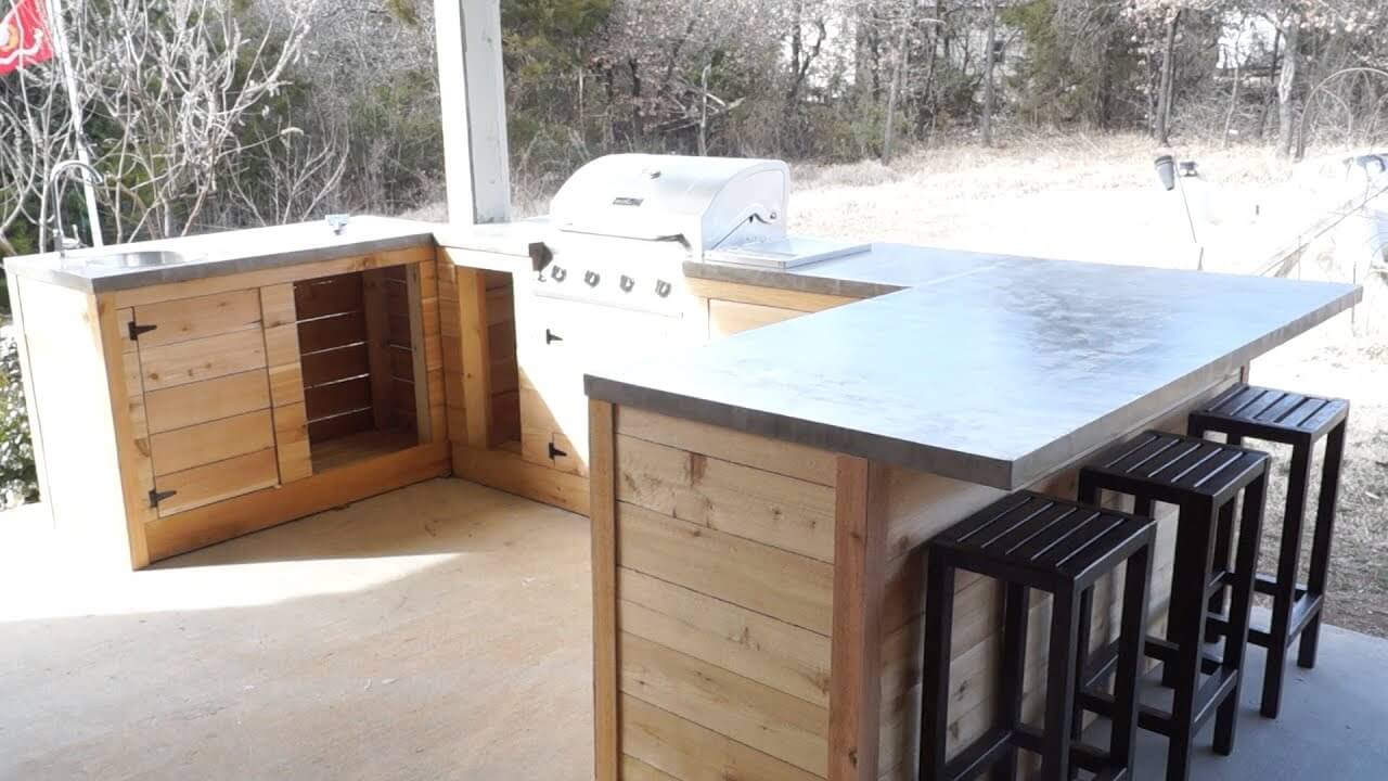 Simple outdoor kitchen countertop