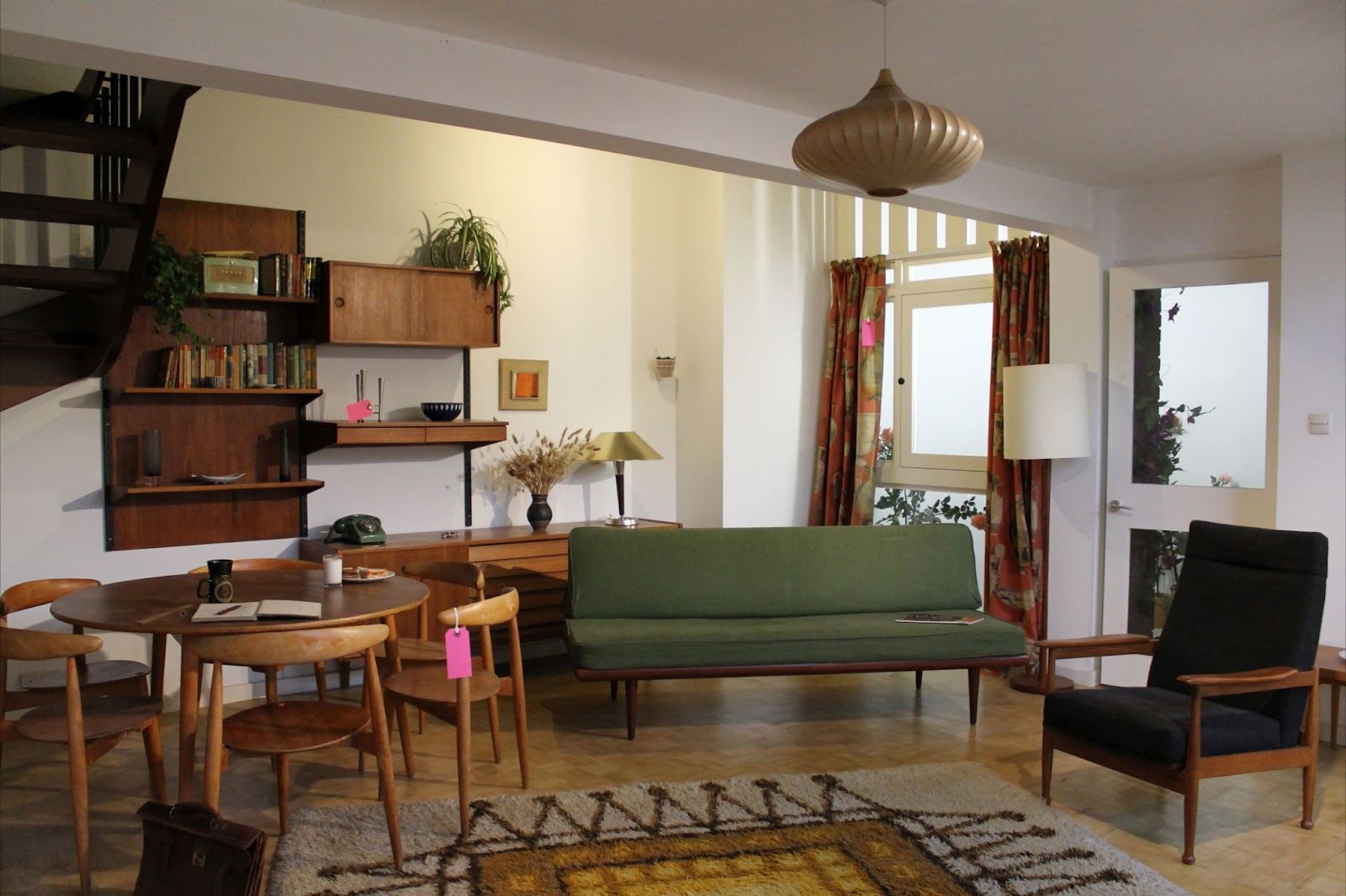 Top mid-century living room ideas