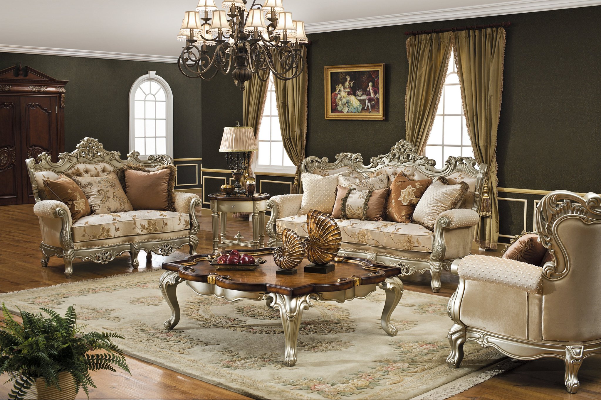 Classic glamorous living room. 