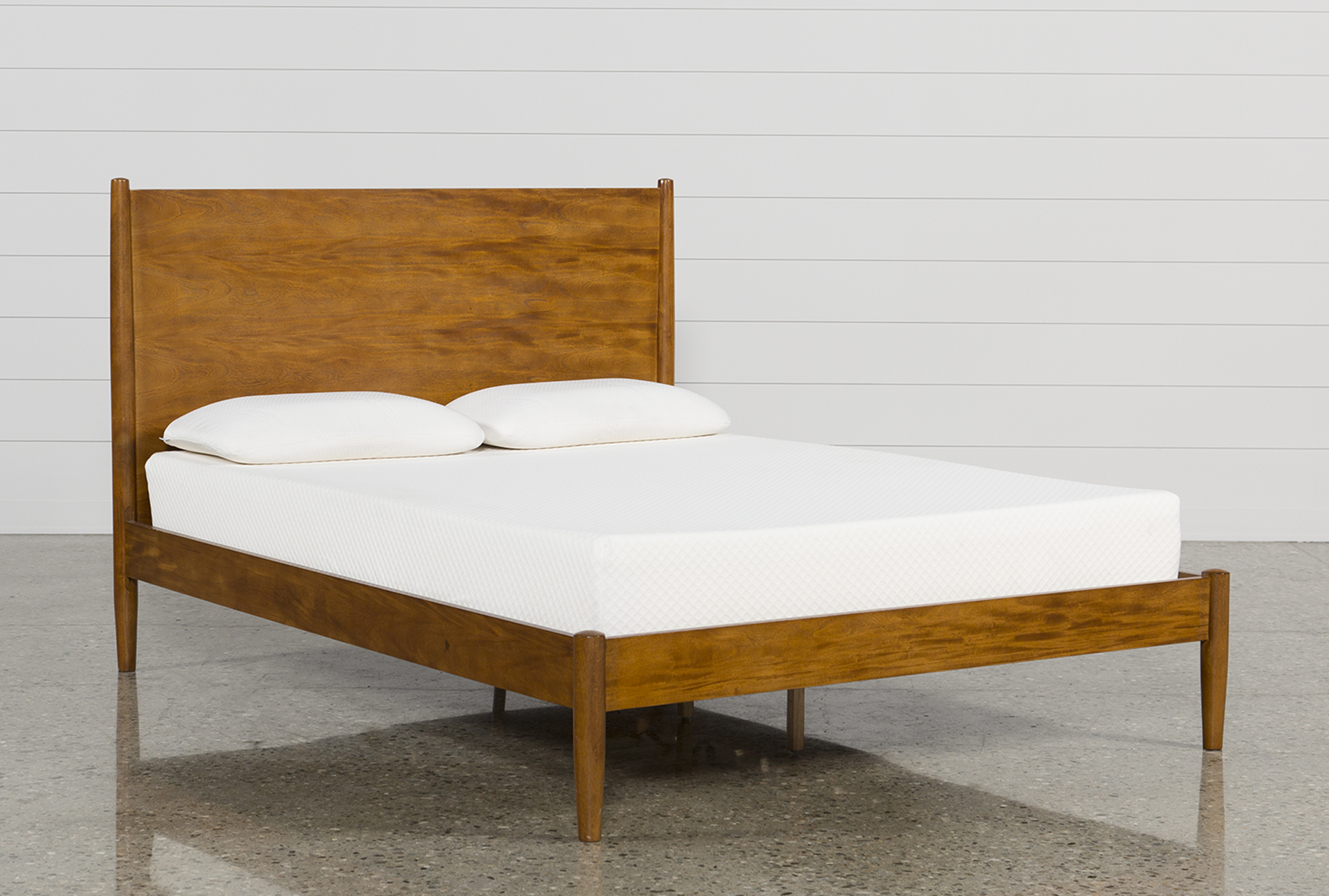 Alton Cherry Queen Platform Bed (Count: 1) has been successfully added to JZDETTM