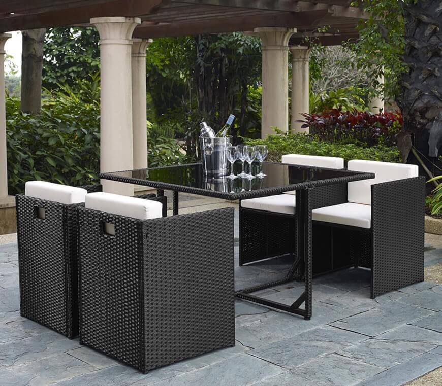 Garden furniture This patio set has a great minimalist design.  the clean and simple OSKMYZY