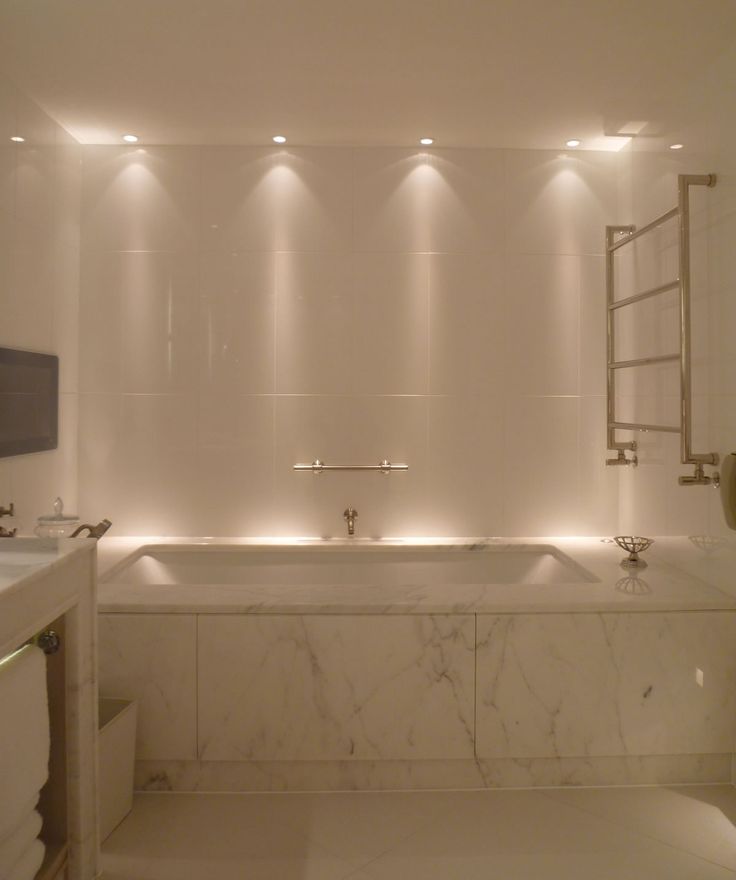 Bathroom lighting ideas for a fascinating bathroom design with a fascinating floor plan XUDBFVO