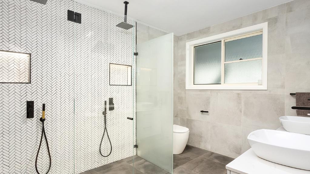 Bathroom renovation 5 DIY fixes to give your old shower an instant makeover ISBXIWG