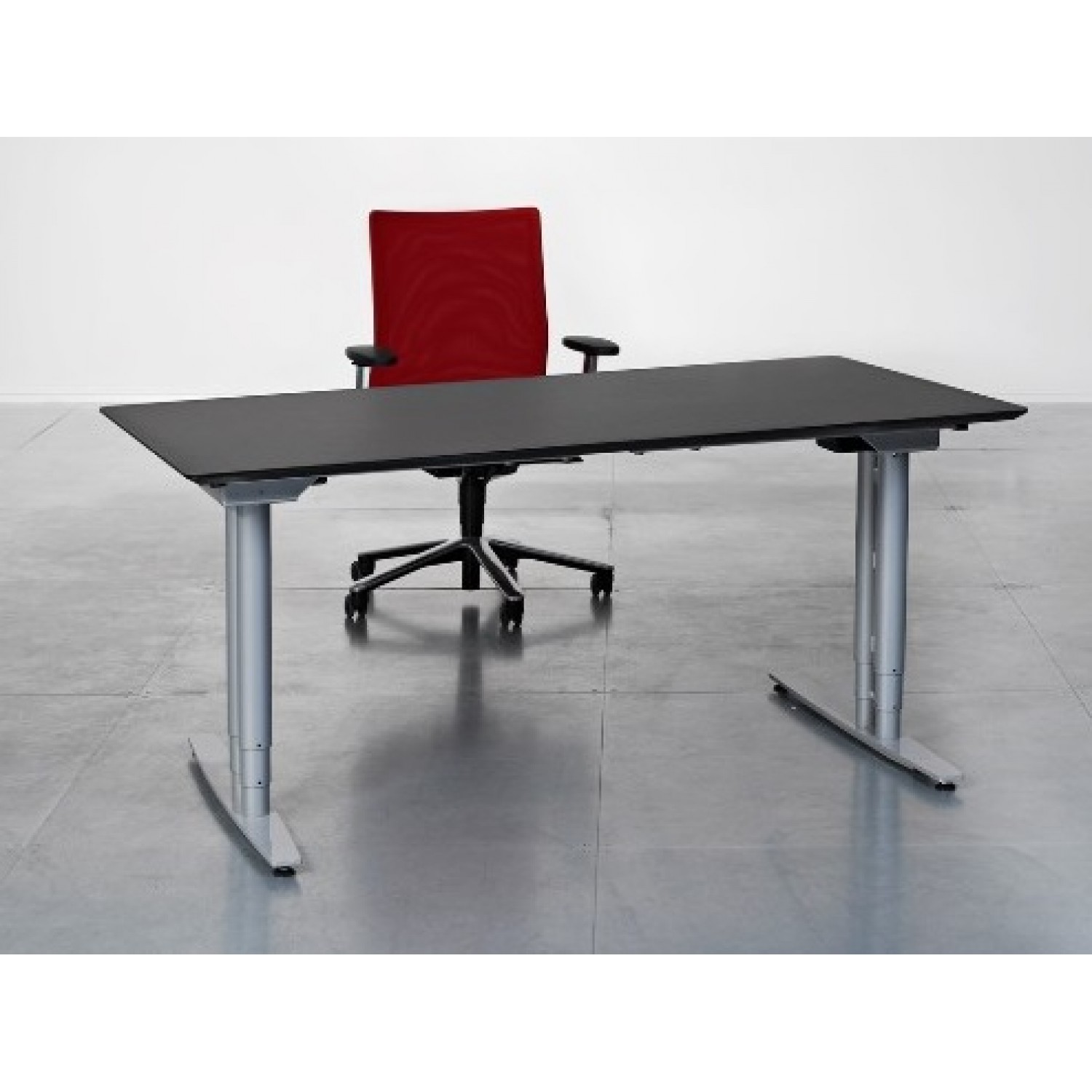 beautiful electrically height-adjustable desk 25 img 1736 1024x1024 jpg v ENABKMS