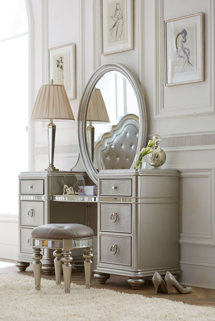 Havertys Brigitte's bedroom vanity unit with mirror brings the old Hollywood glam look MBREDQE
