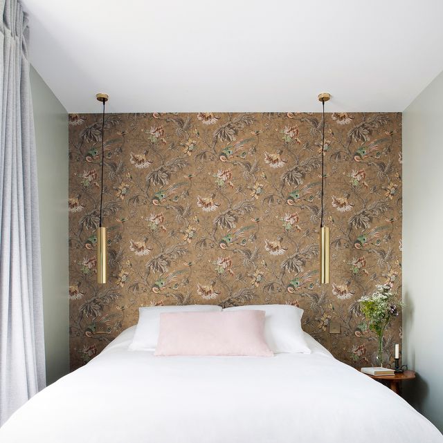 27 Bold Bedroom Wallpaper Ideas We Love - Timeless Bedroom ...