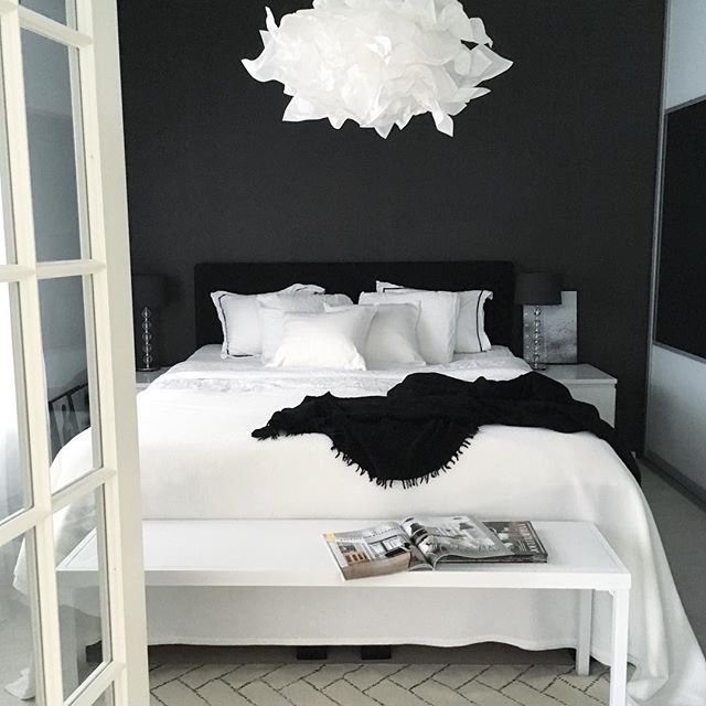 Black and white bedroom Black and white bedroom more BXDTGGM