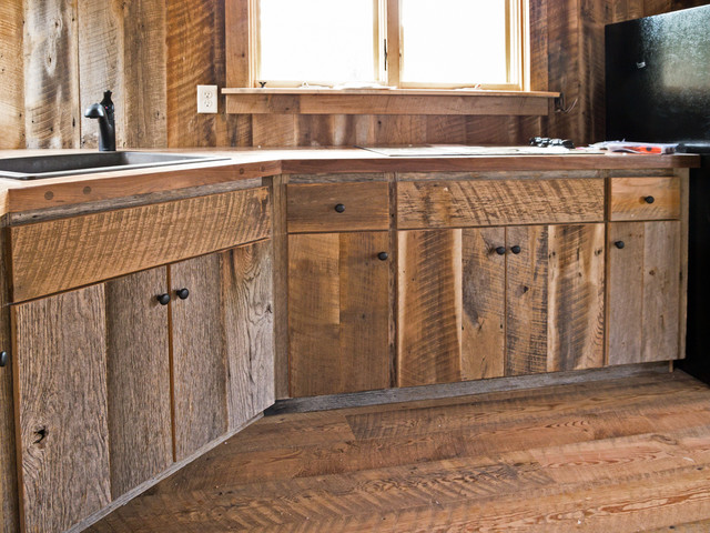 custom-made barn wood cabinets rustic kitchen HORZIYU