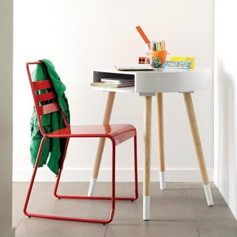 Desk for your child 10 children's desks for small spaces - DBWHREQ