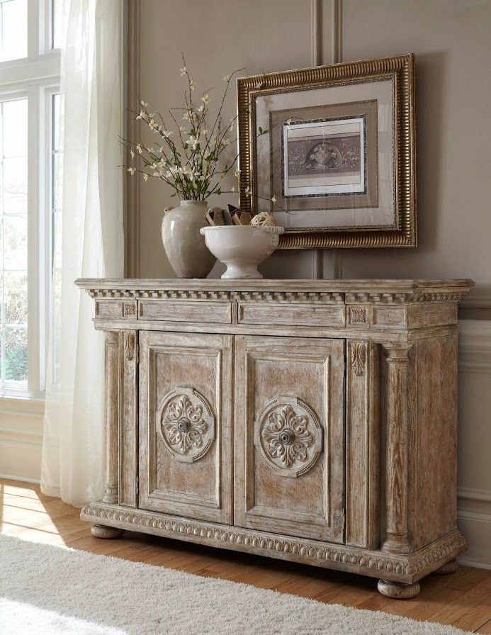 French country house furniture http://www.frenchcountrycottage.net/2014/03/inspirations-accentrics-home.html?utm_source-feedburner FUQMGSS