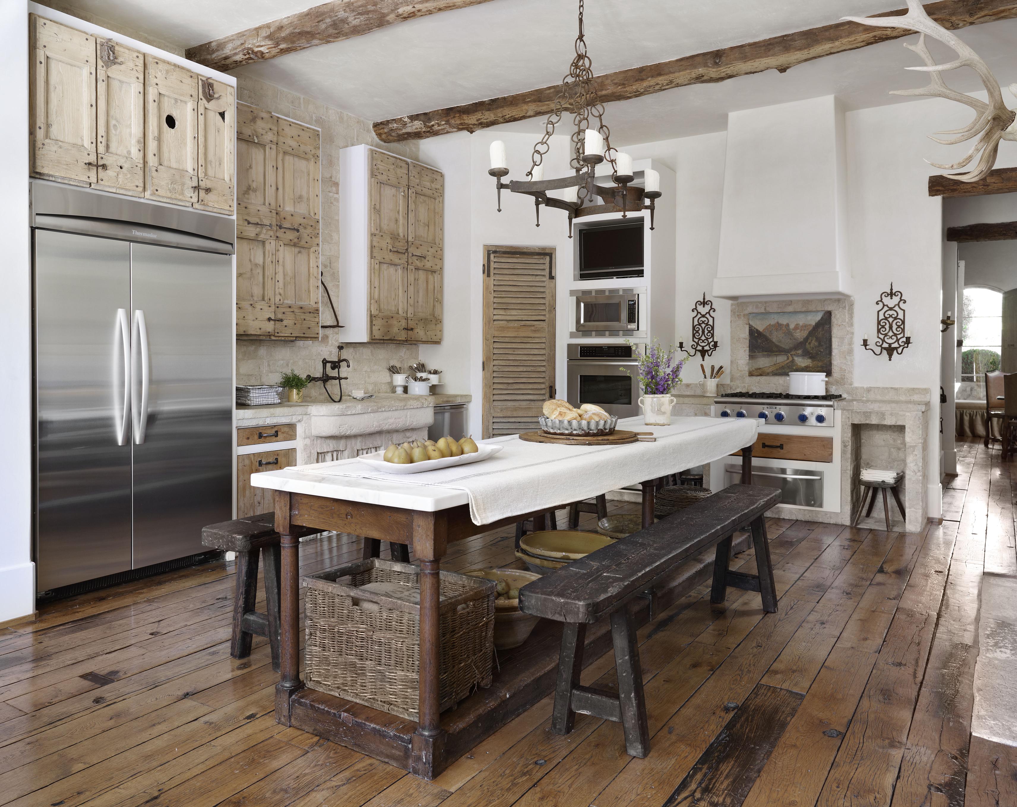 French country kitchen + enlarge EJWMDPT