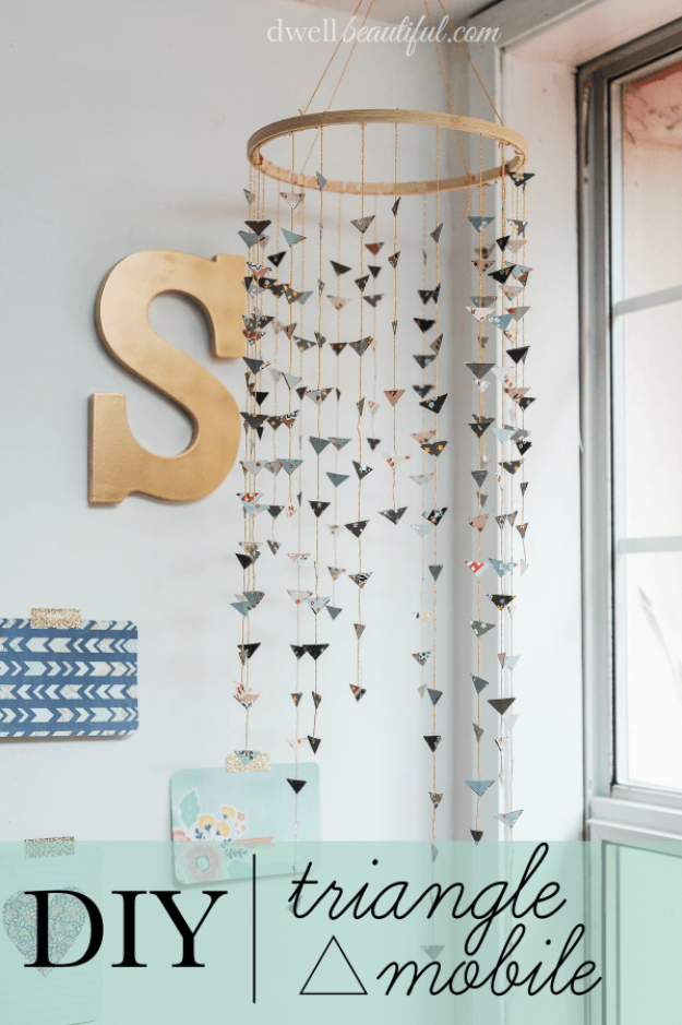 42 Adorable DIY Room Decor Ideas For Girls CLBBRVC