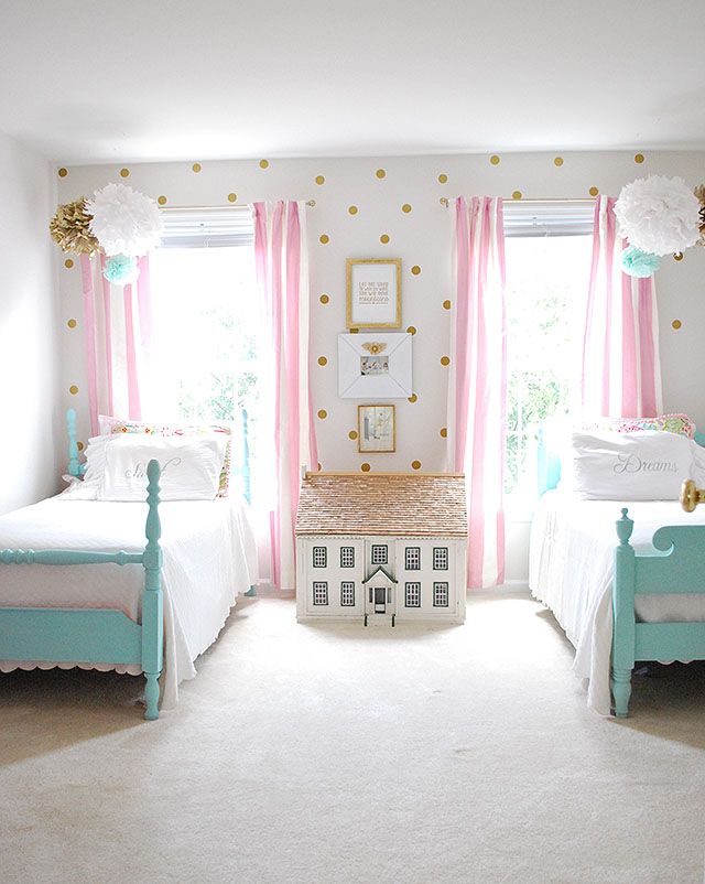 beautiful bedroom for little girls.  I love the polka dots!  AUYRSEP
