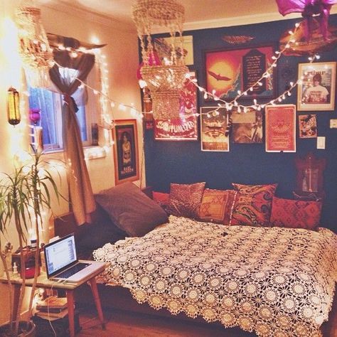 How To: Turn Your Room Into a Vintage / Rustic / Bohemian Haven.