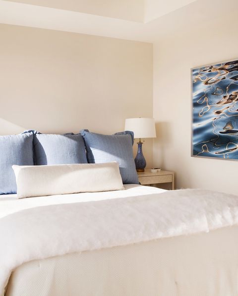 A designer reveals 15 ways to make your bedroom more relaxed