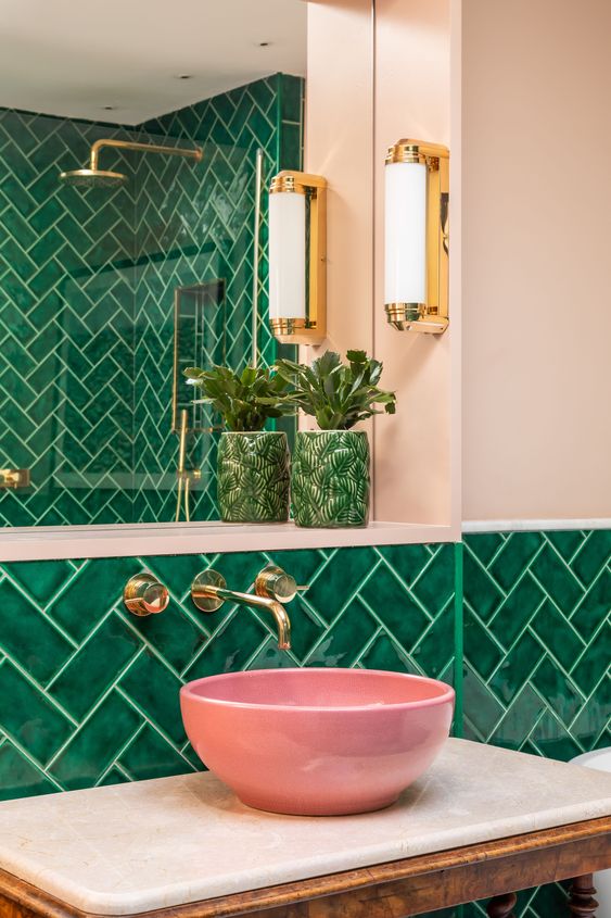 8 retro-inspired bathroom ideas that will make you daydream