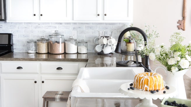 7 DIY Kitchen Backsplash Ideas That Are Simple And Inexpensive