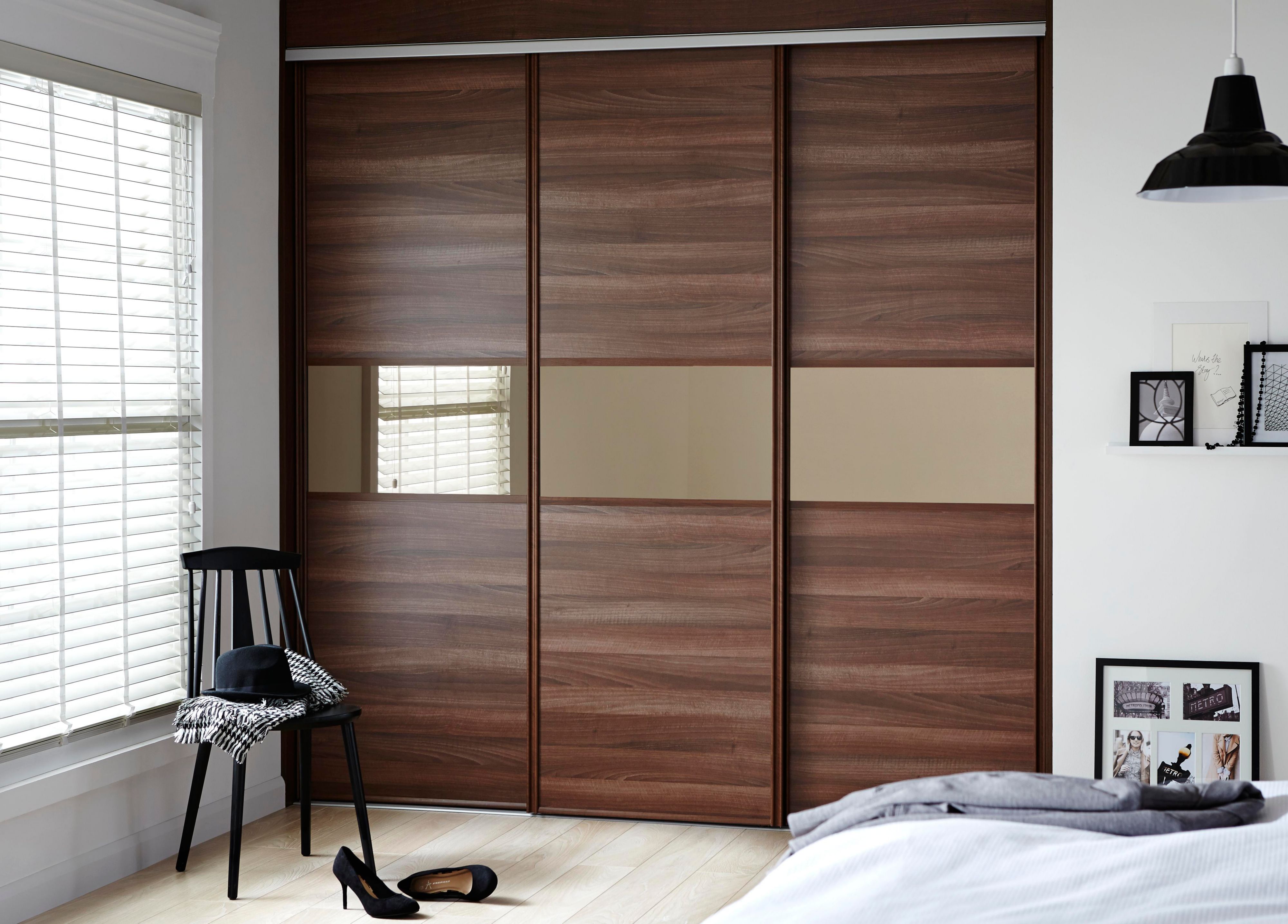 Wardrobe with sliding doors 1. Give your bedroom a nice look: GYAHYSH