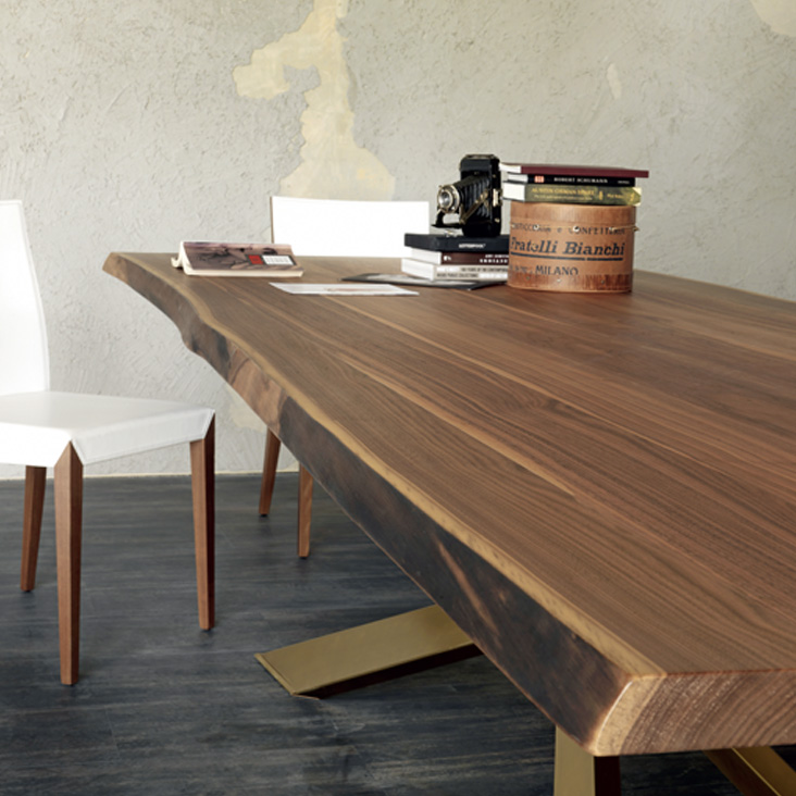 Solid wood dining table view in the gallery Dining table-with-irregular-solid-wood-edges-by-IIUZVPN